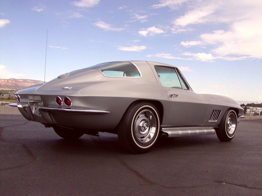  Chevrolet Corvette Stingray 1967 года  (фото 19 из 26)